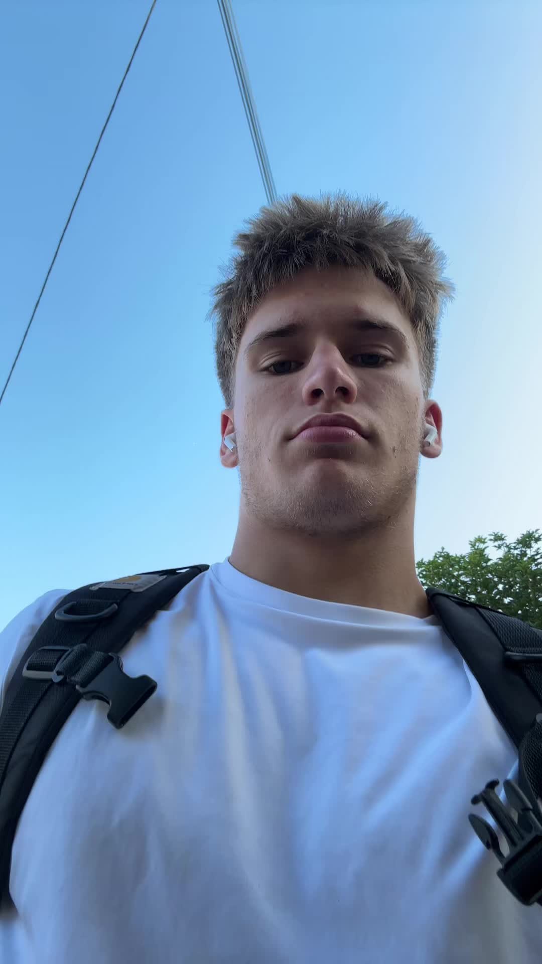 @Victor_m1lo