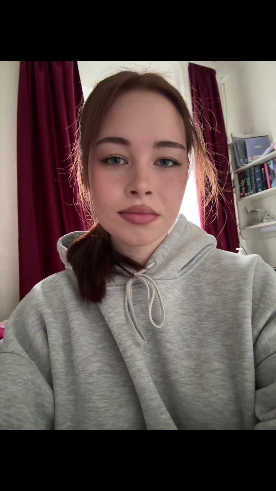 @оляяя