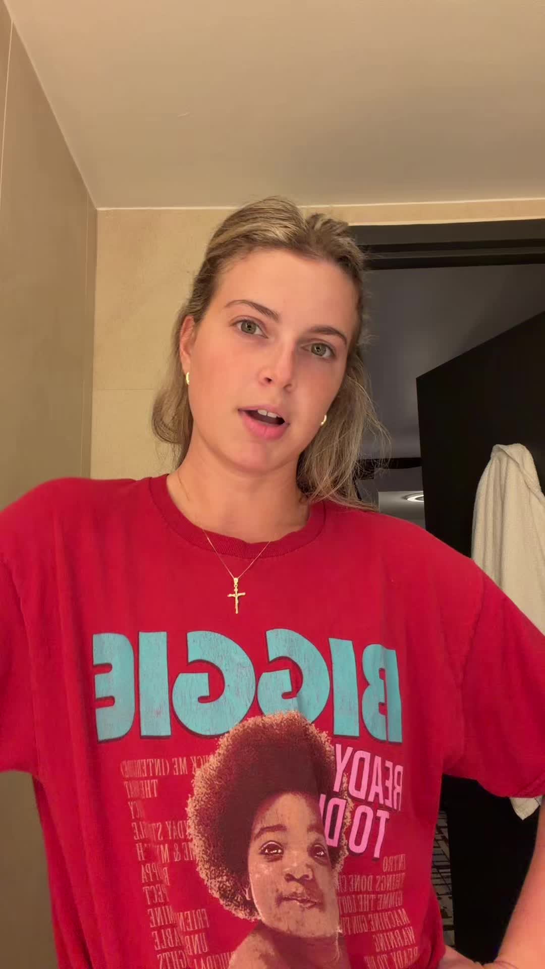 @kirstimendezz