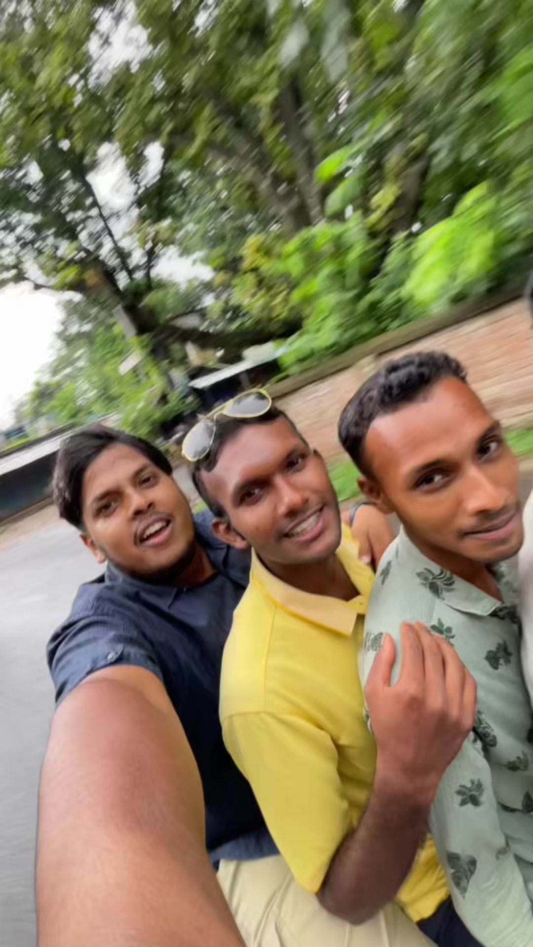 @đĨTarik Bro - āϤāĻžāϰāĻŋāĻ āĻāĻžāĻđĨ