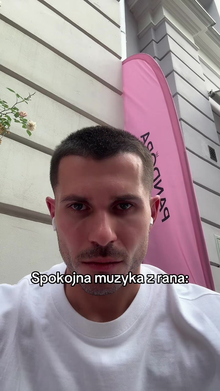 @Aleksander Siczek