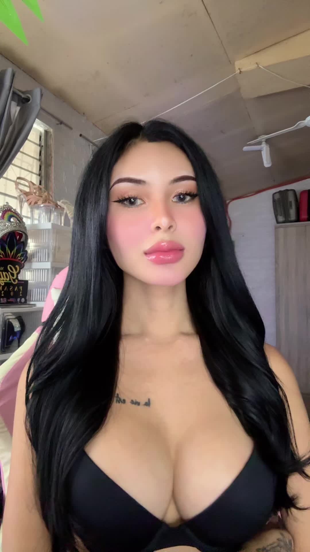 @baddiesgirlintown_
