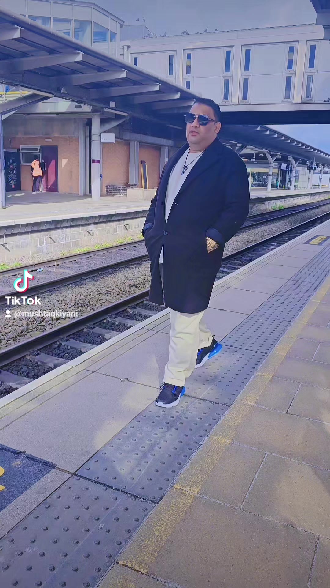 @kiyani g uk🇬🇧