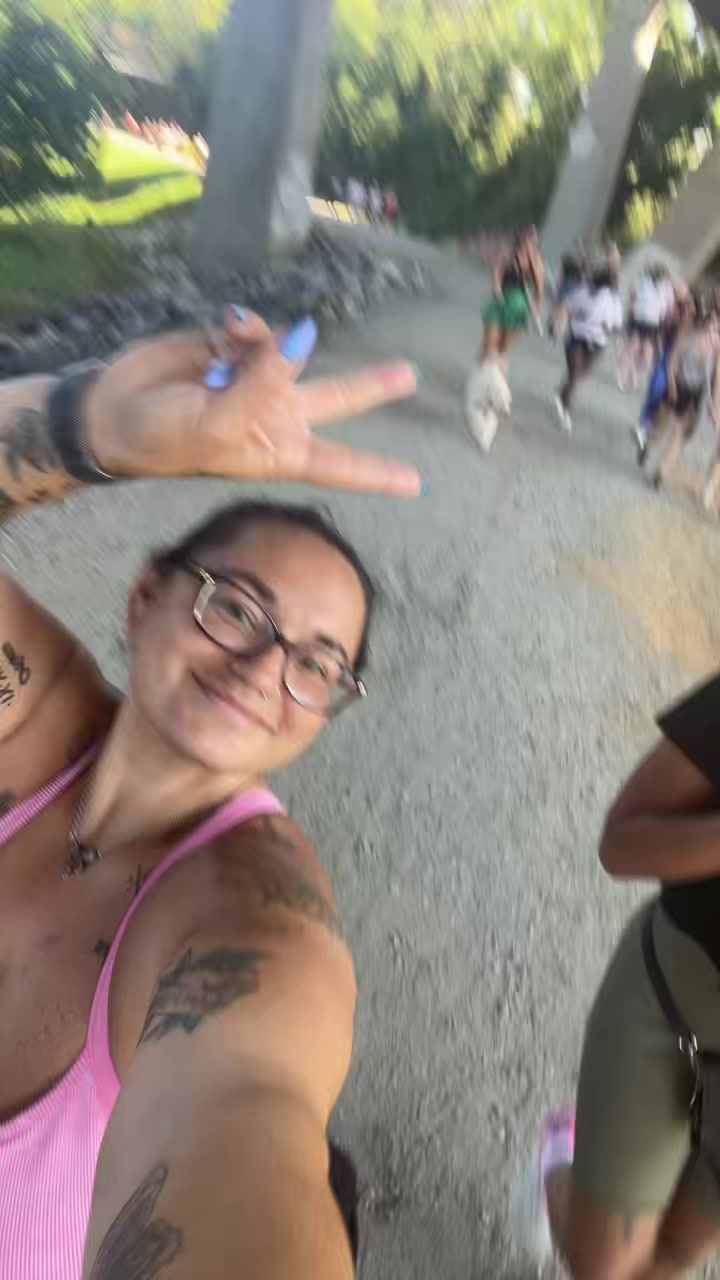 @Carsybunny