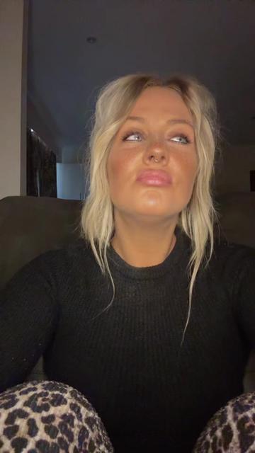 @messyhairedgal