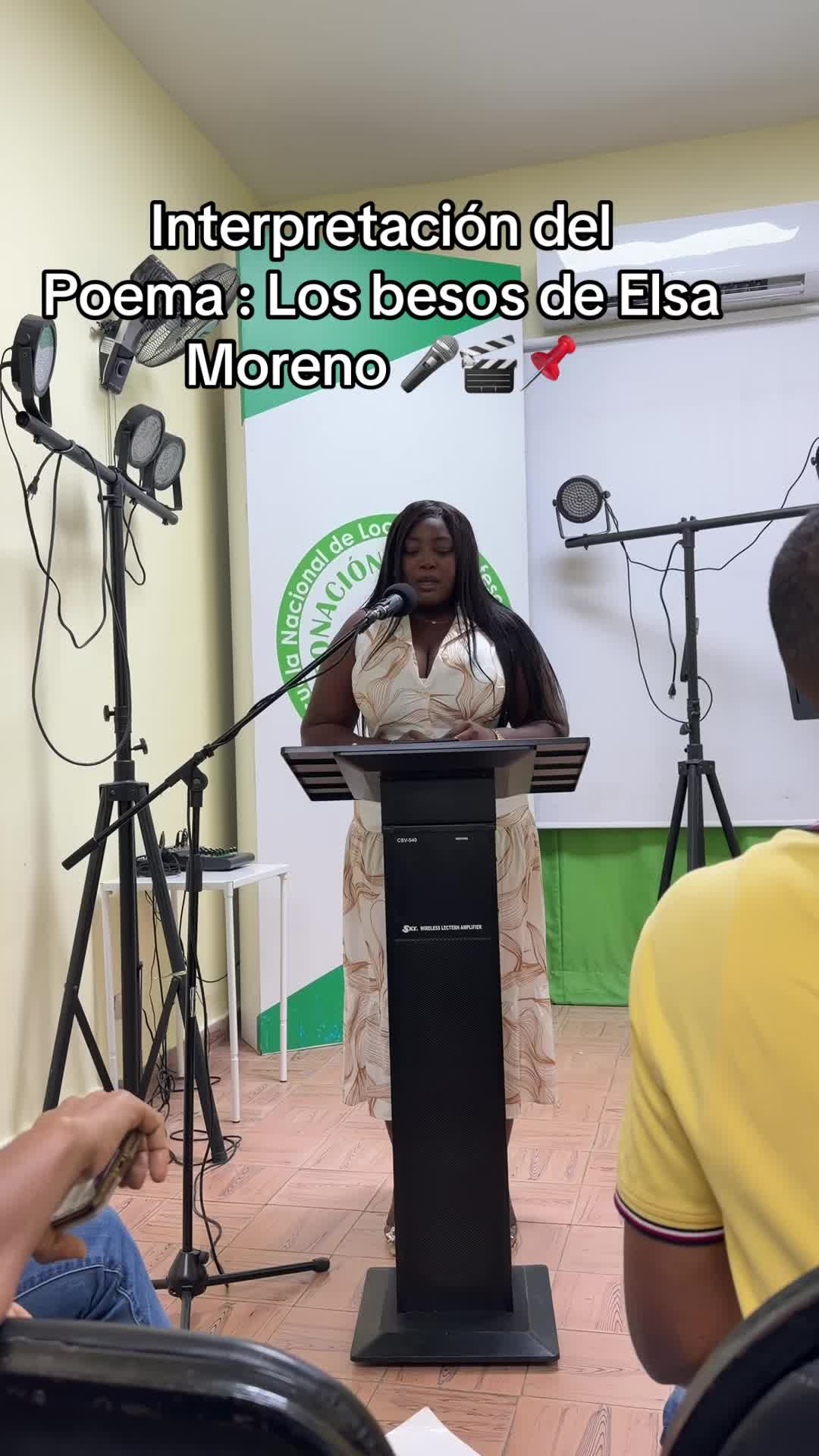 @Brownie | Locutora