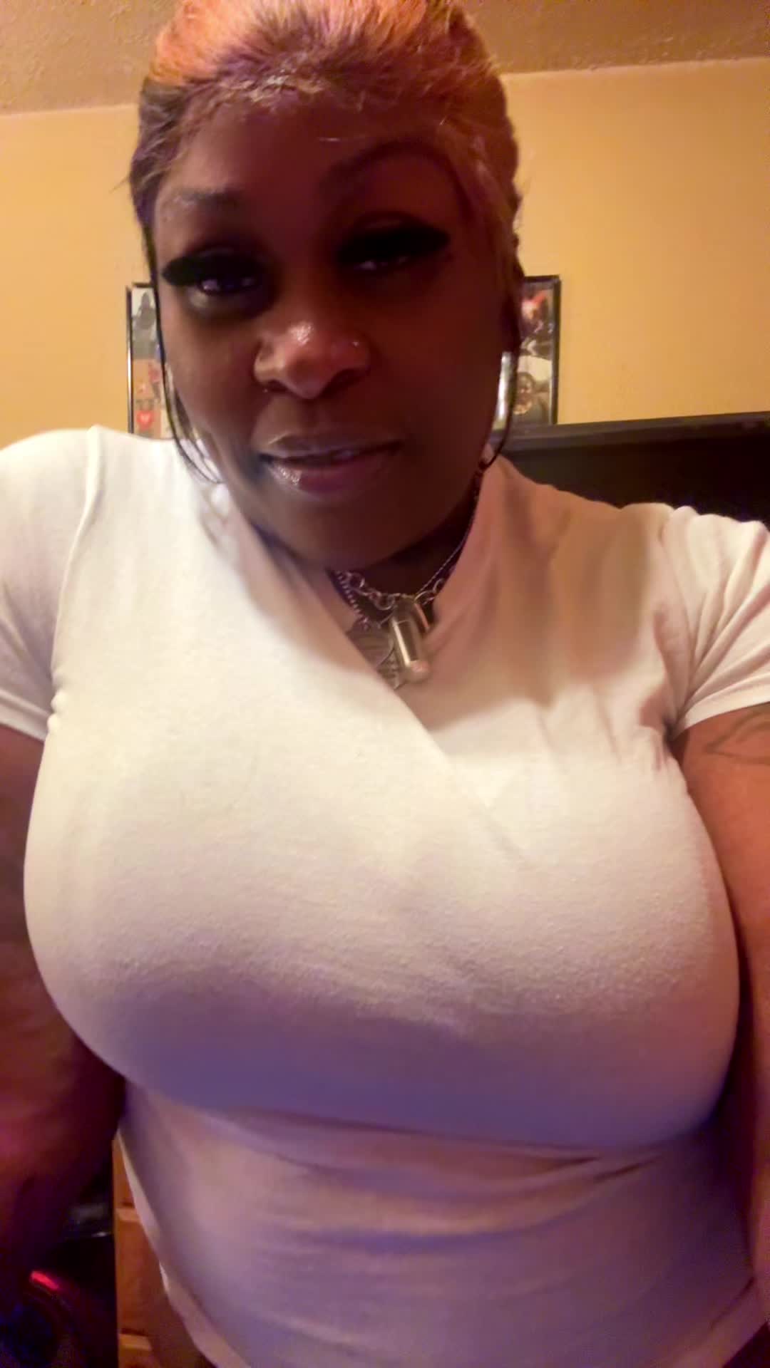 @Unbothered &🧿💫