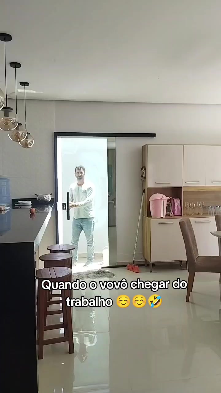 @Pedreiro debochado 🤠