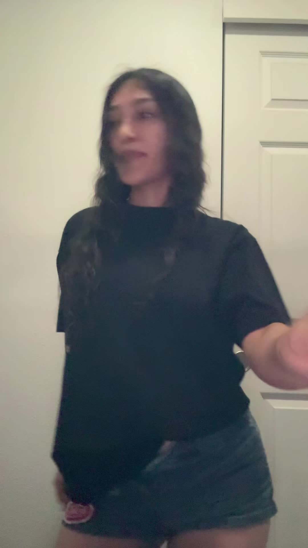 @queenie_