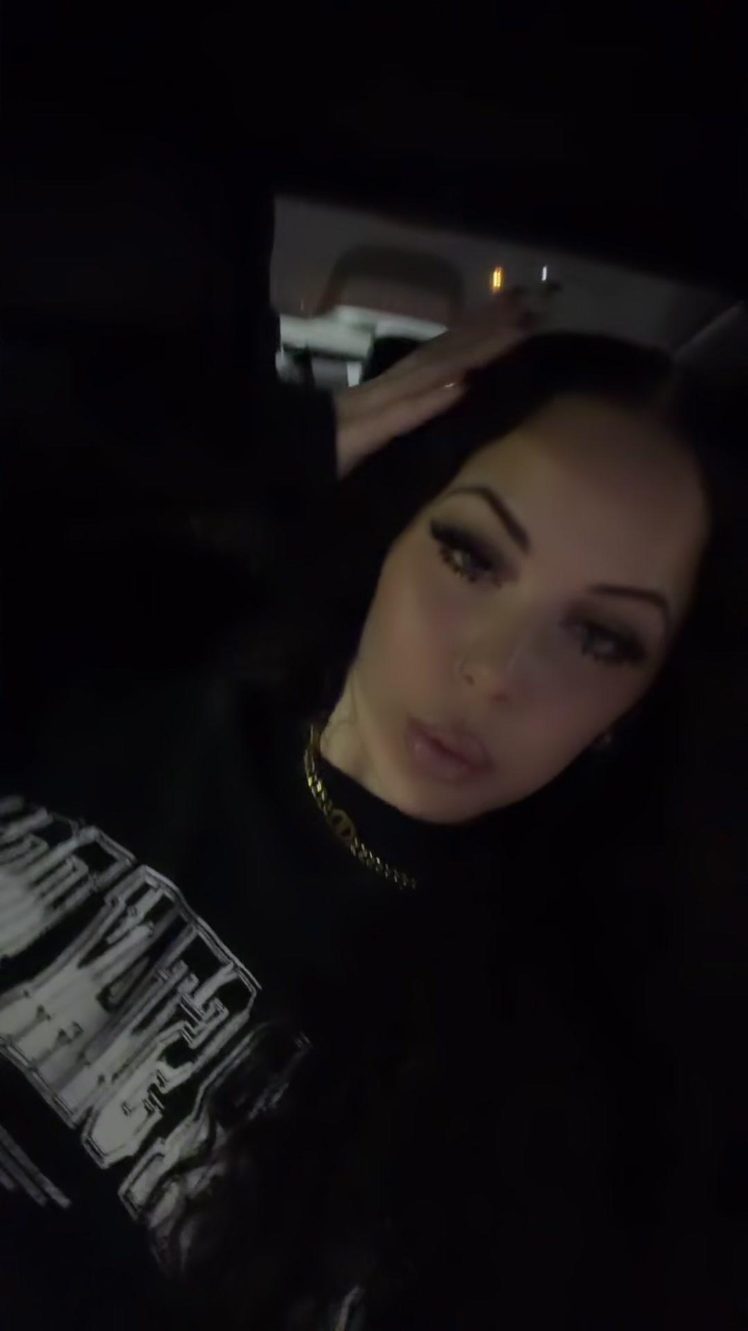 @𝑔 𝒽𝑒𝓃𝒹𝓇𝒾𝓍 🖤