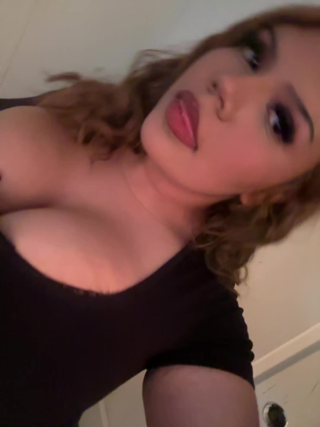 @️