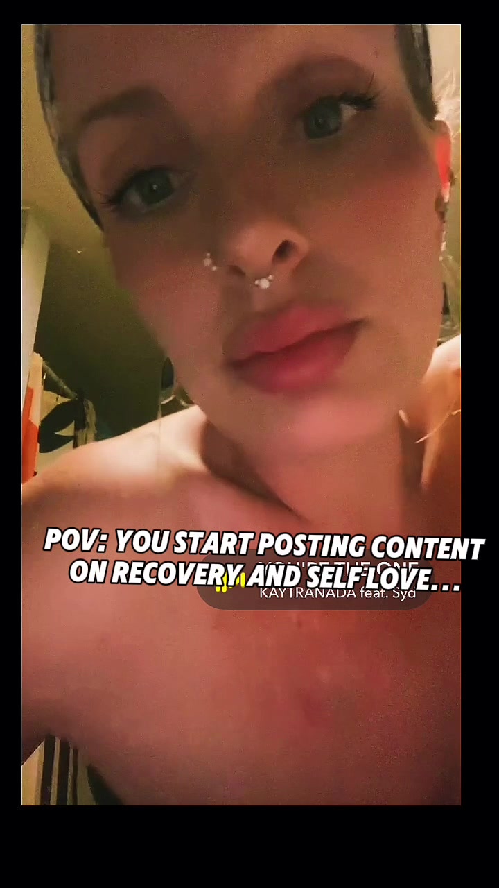 @Whitebrowgoddess