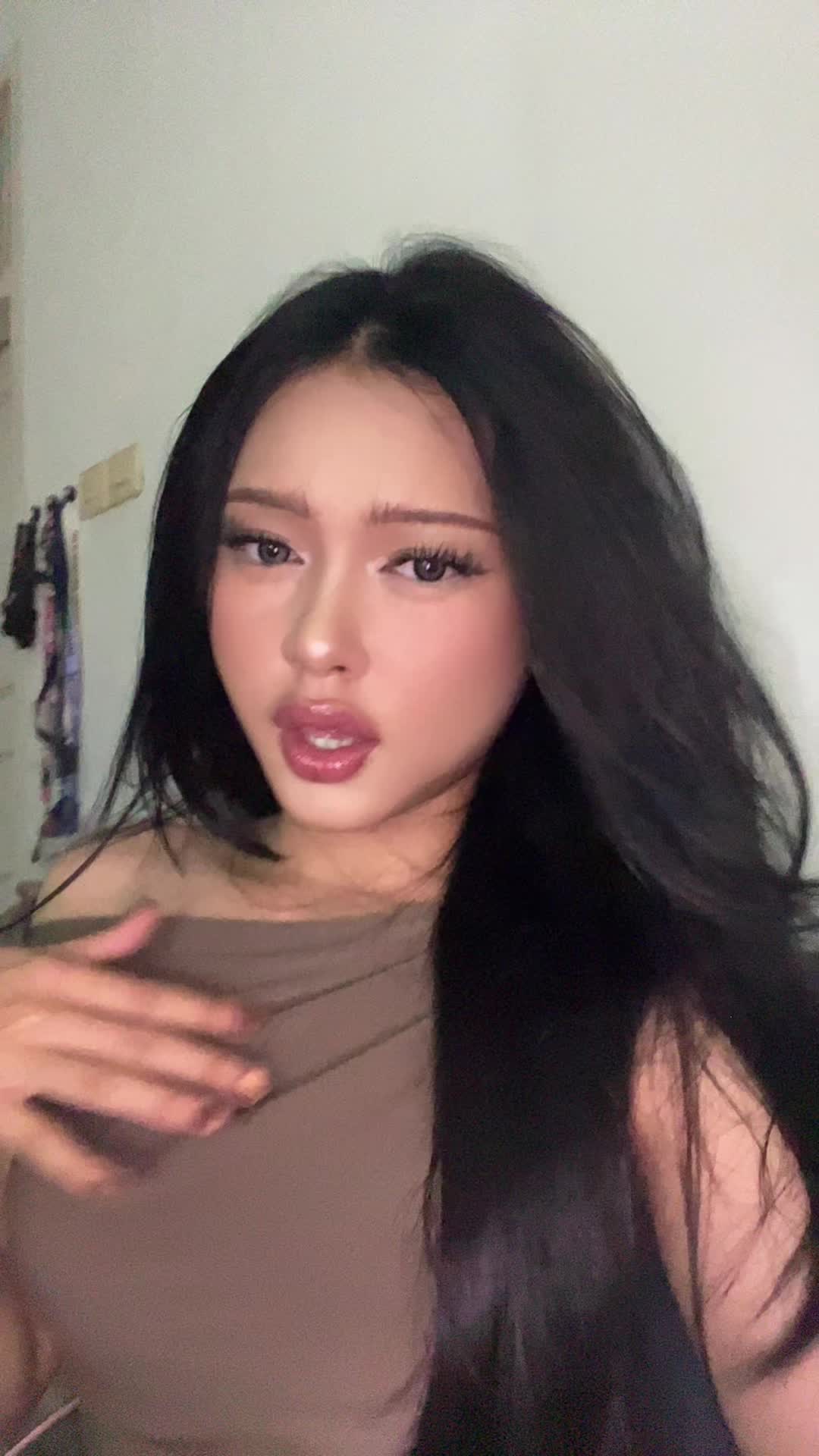 @kariee | @karienough
