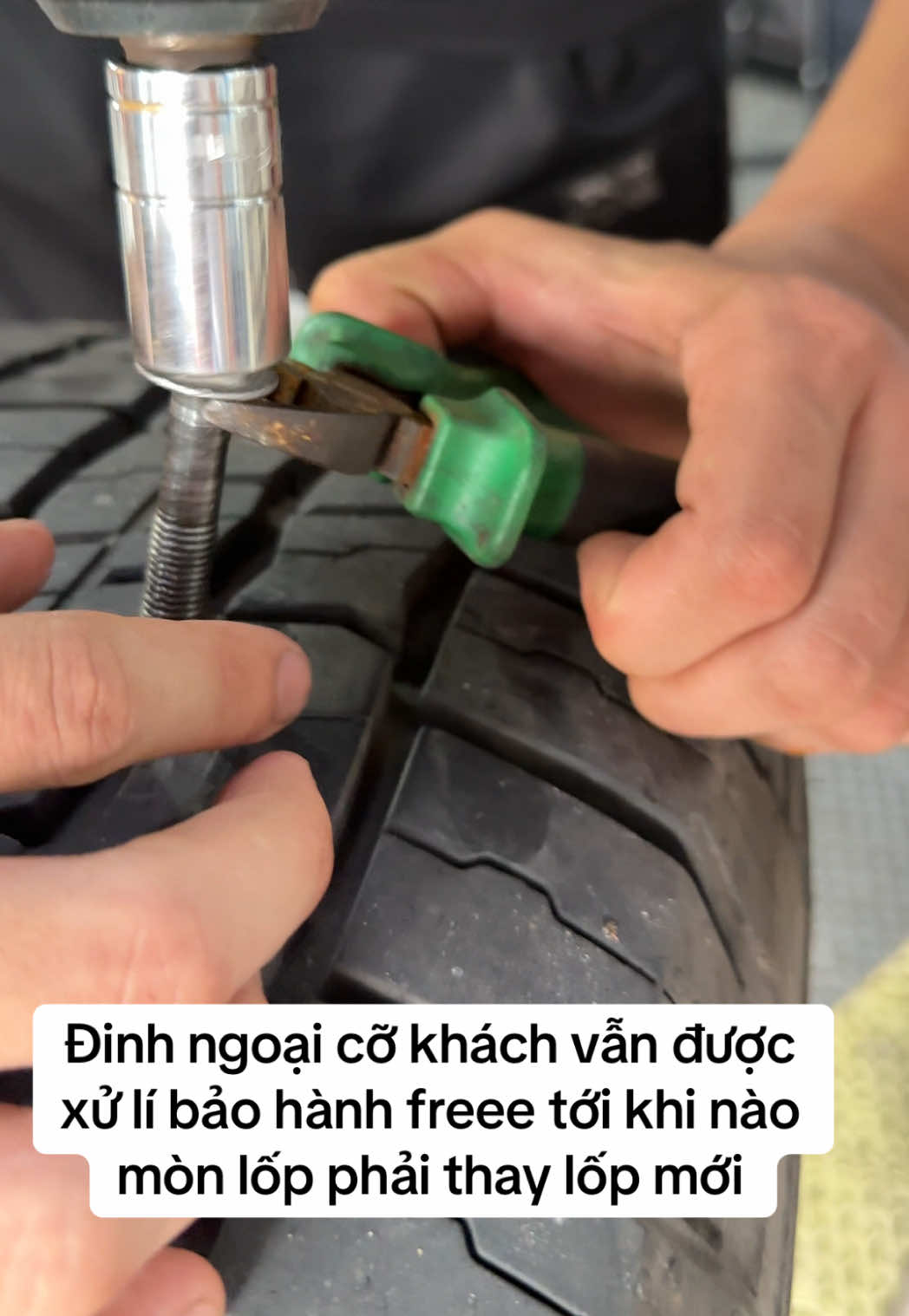 @H&ugrave;ngLốp(m&uacute;t chống đinh ti&ecirc;u &acirc;m