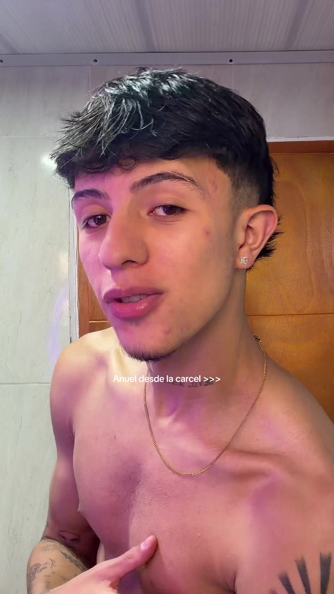 @S A N T I