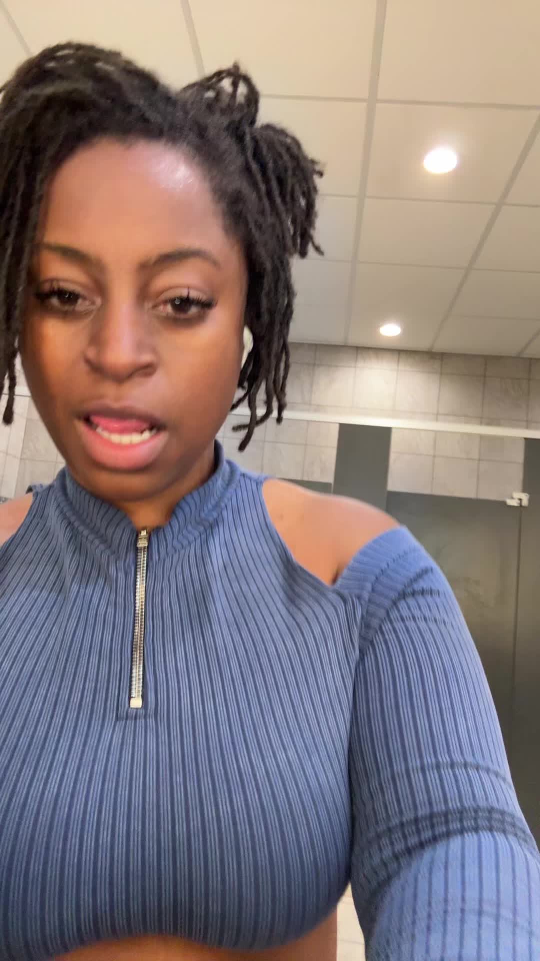 @misspassionfruitmartini