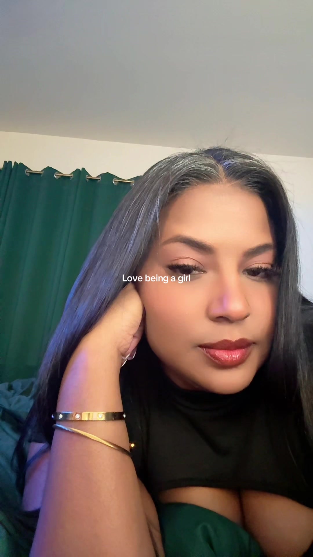 @LovelyJennise🦋