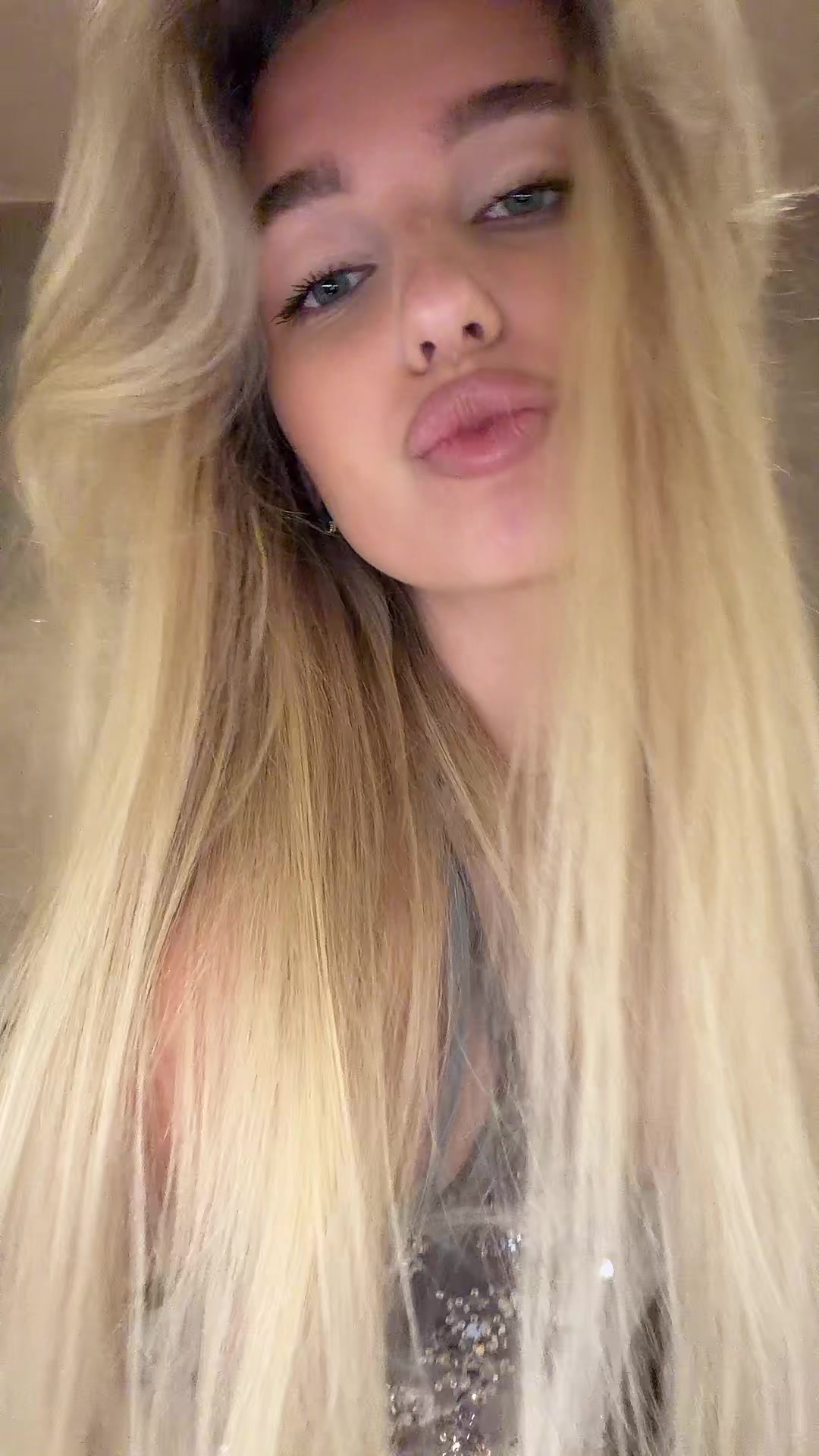 @Полина lls