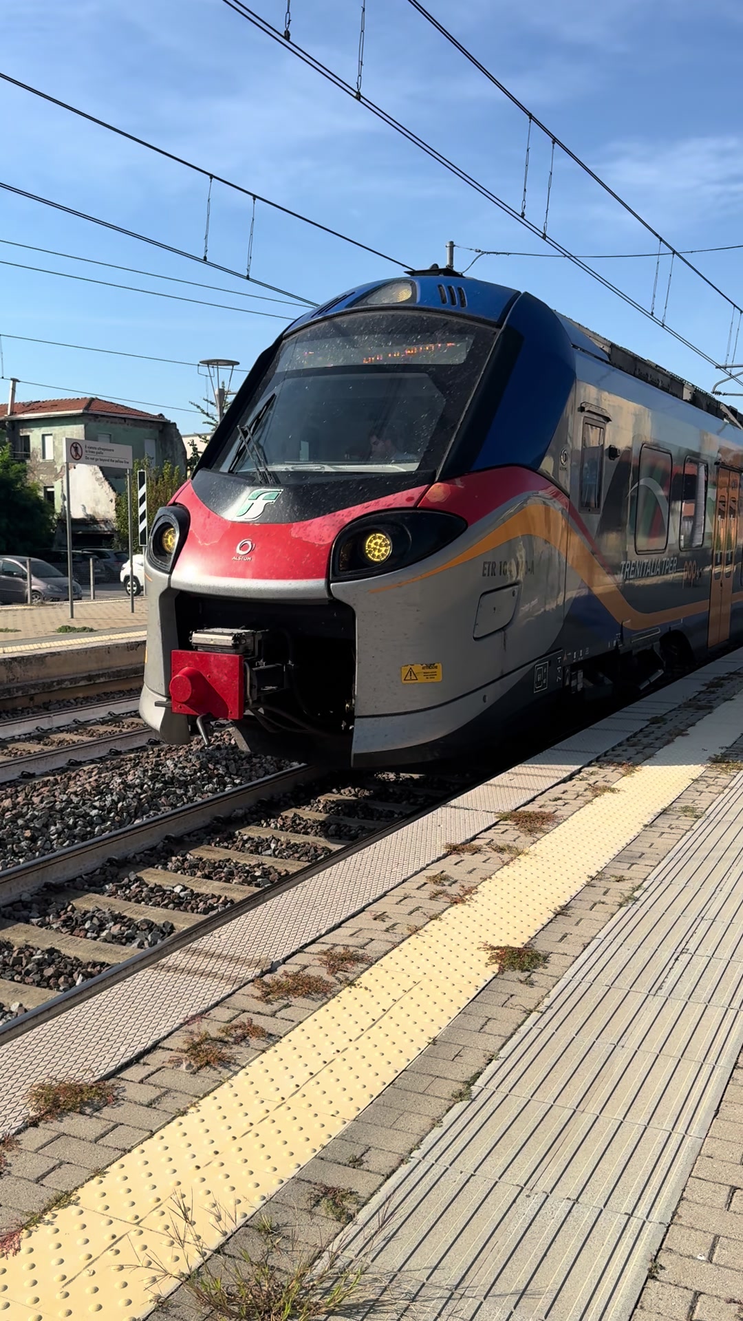 @Gimmy_Ghione_trainspottingE464