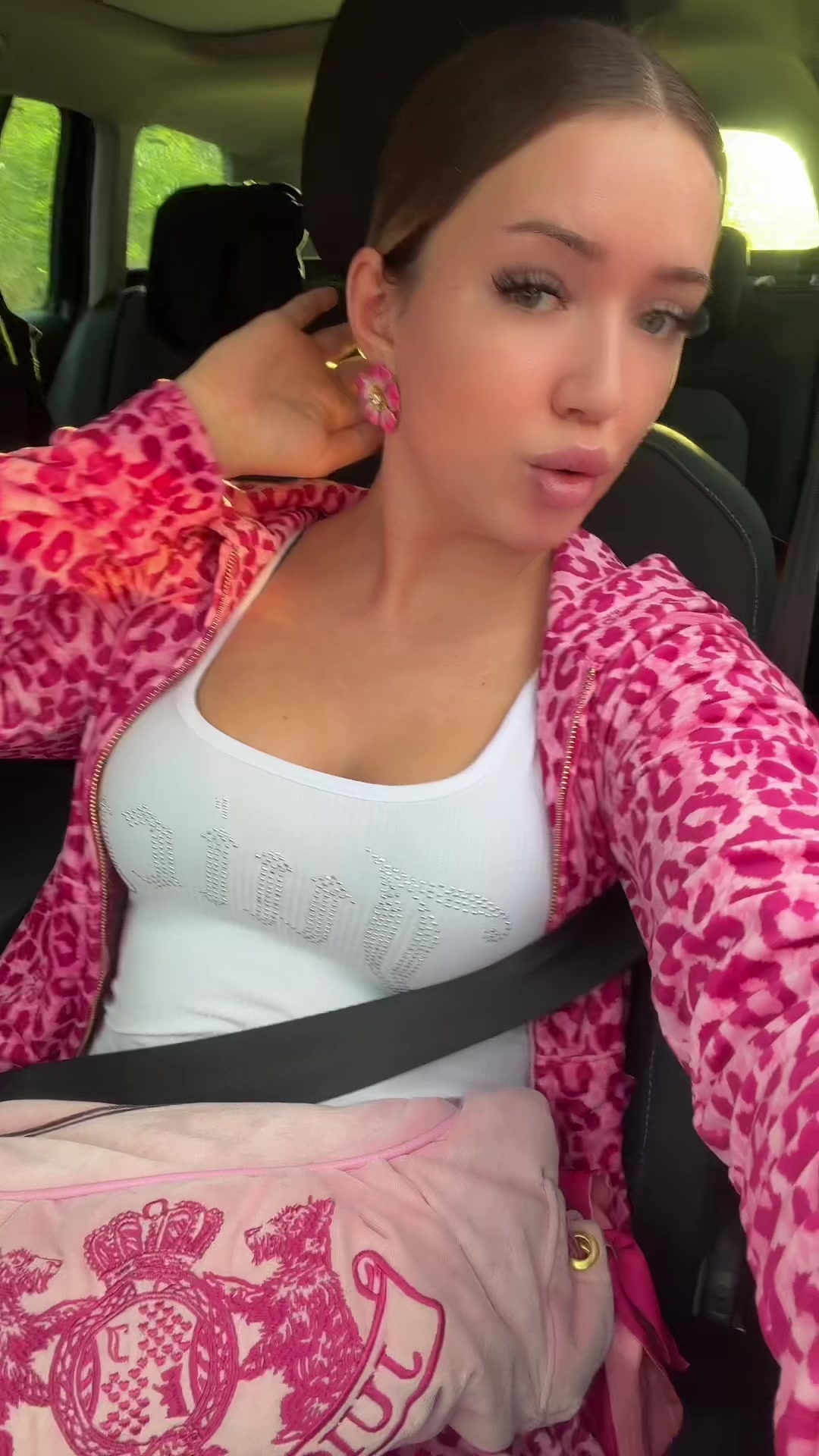 @livalyena