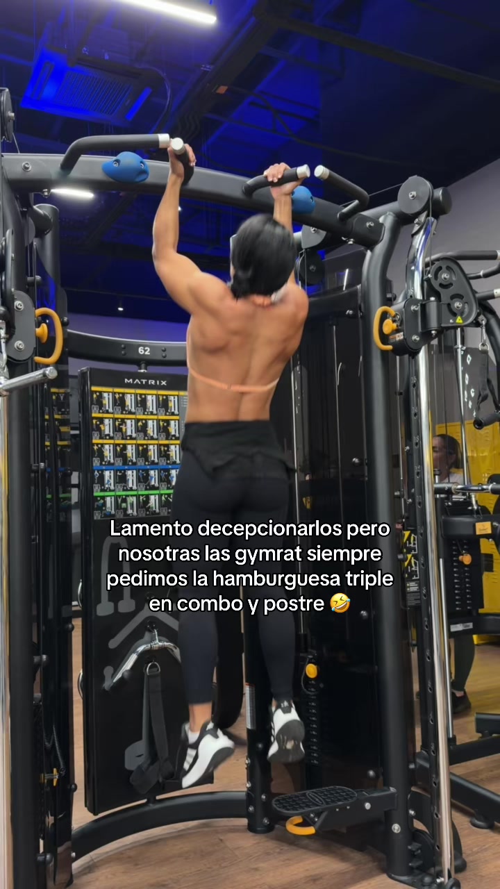 @lillymolinafit