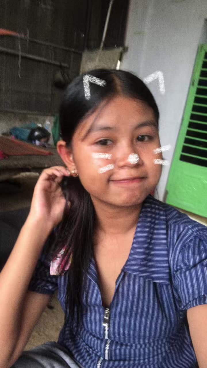 @ស្រីតាក្មេងខ្ជូត