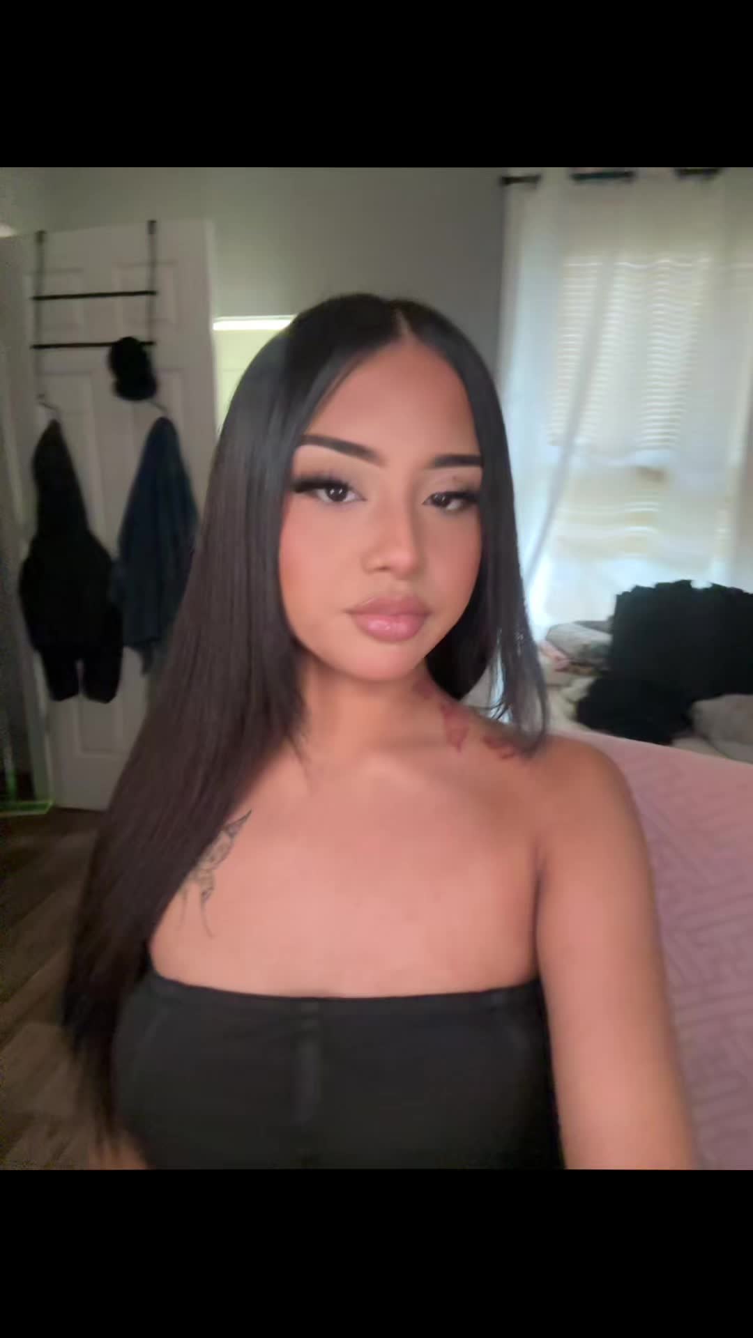 @𝑒𝓂𝒾𝓁𝓁𝓎 𝓃𝑜𝑒𝓂𝒾