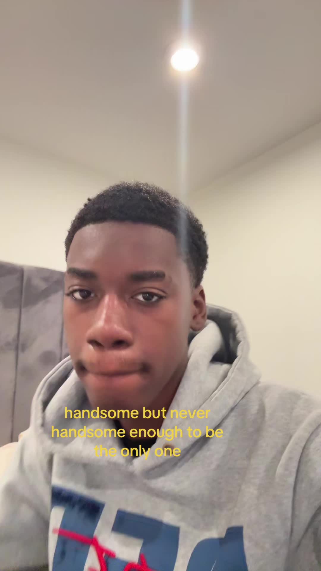 @️7