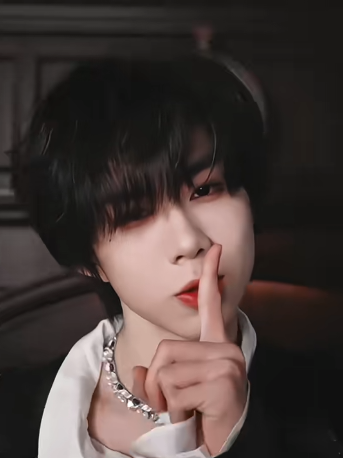 @恒文&bull;𝙔𝙄𝙒𝙀𝙉ꫂ❁