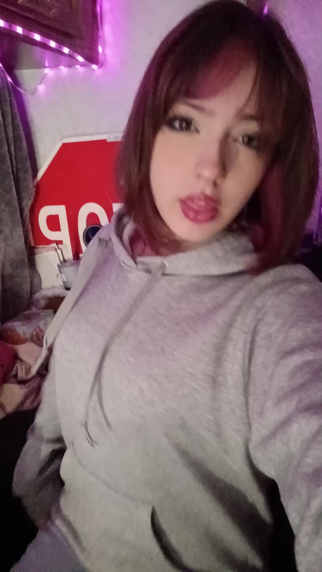@whosthisdeva!