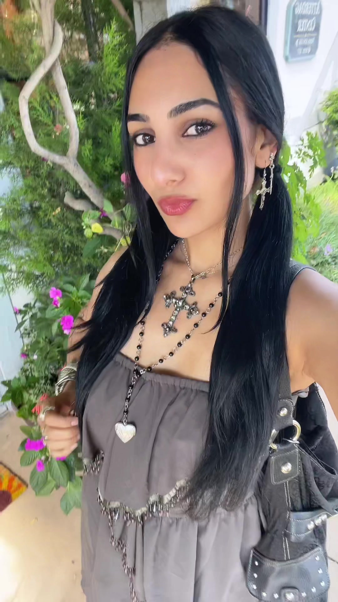 @Noor 🧛🏼♀️
