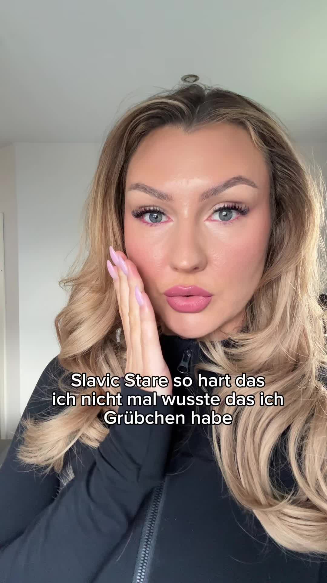 @kristinathrills