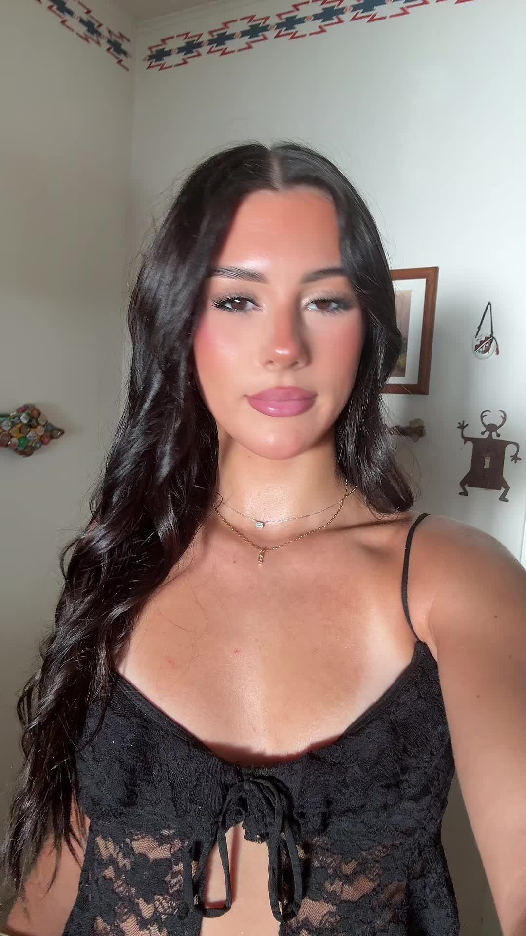 @b🍒