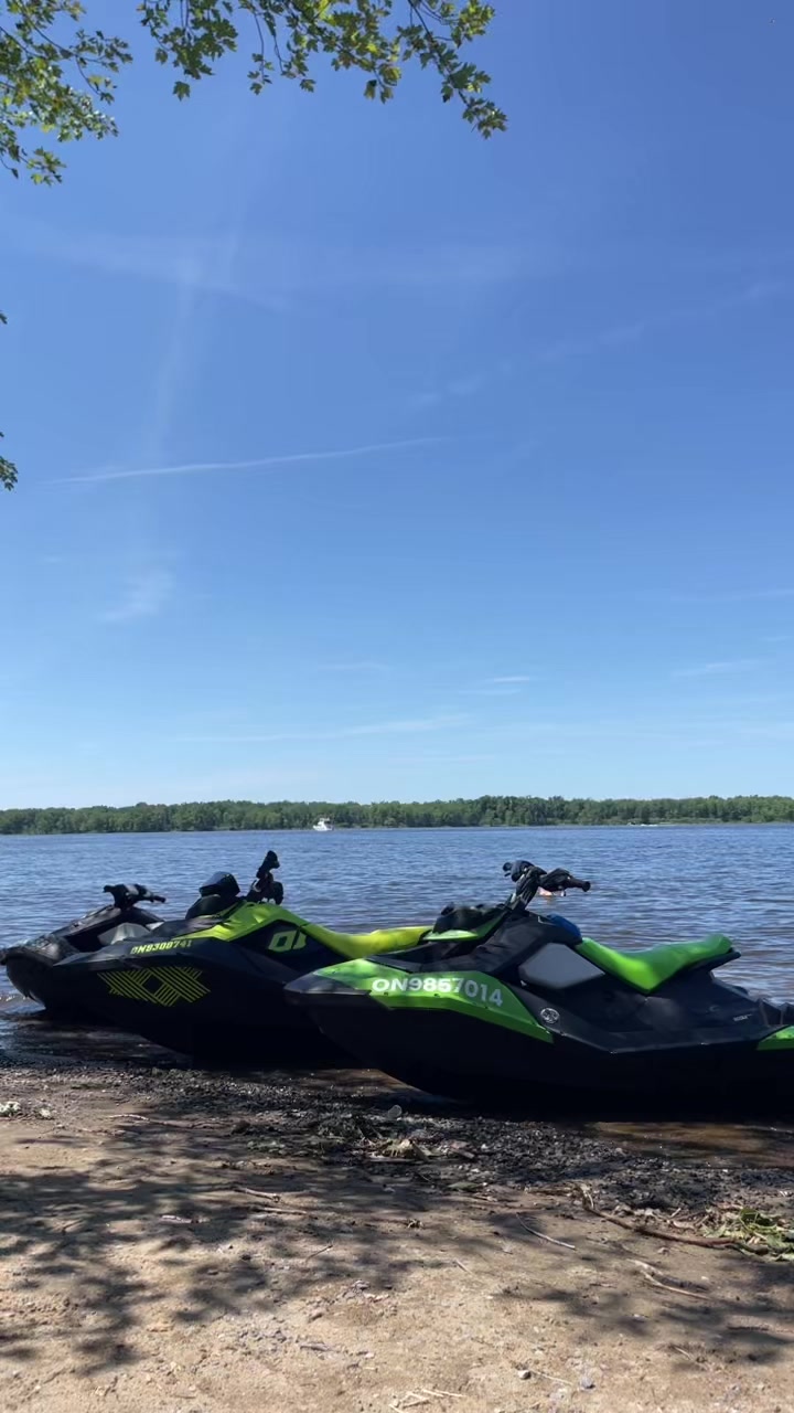 @bros_jetskis_rentals