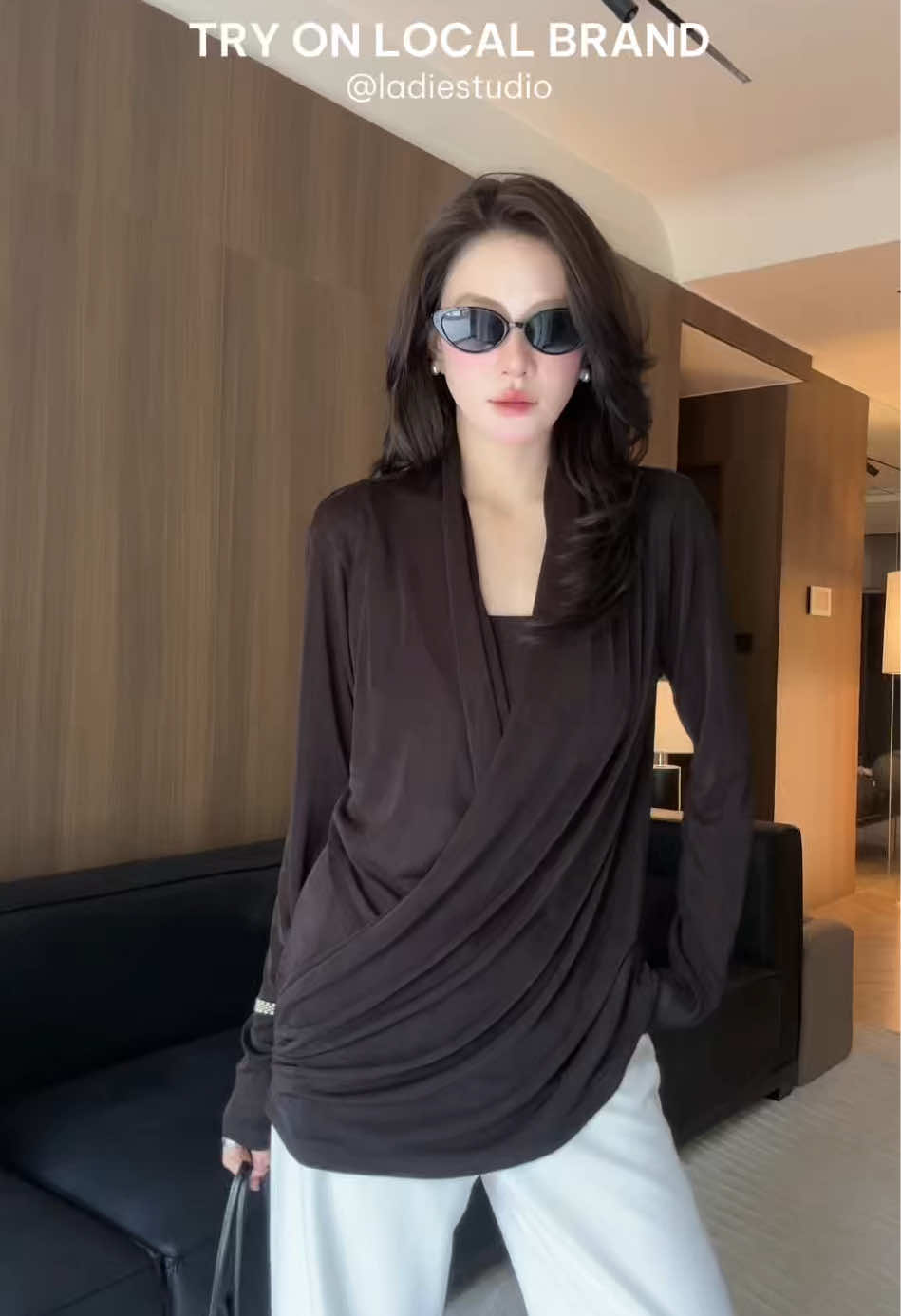 @Vẫn là bạn nhưng sang hơn
