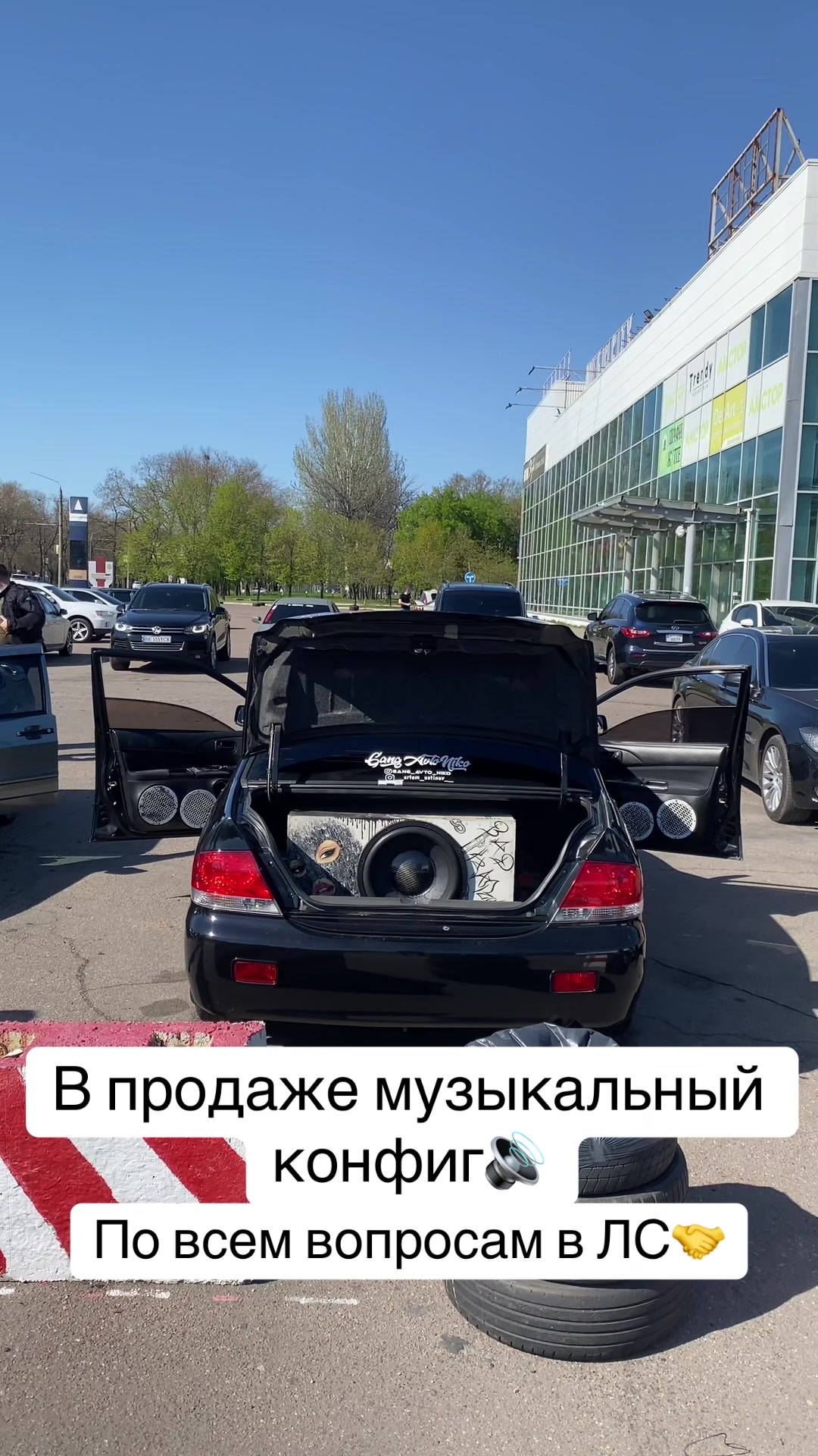 @__artem_ustinov__