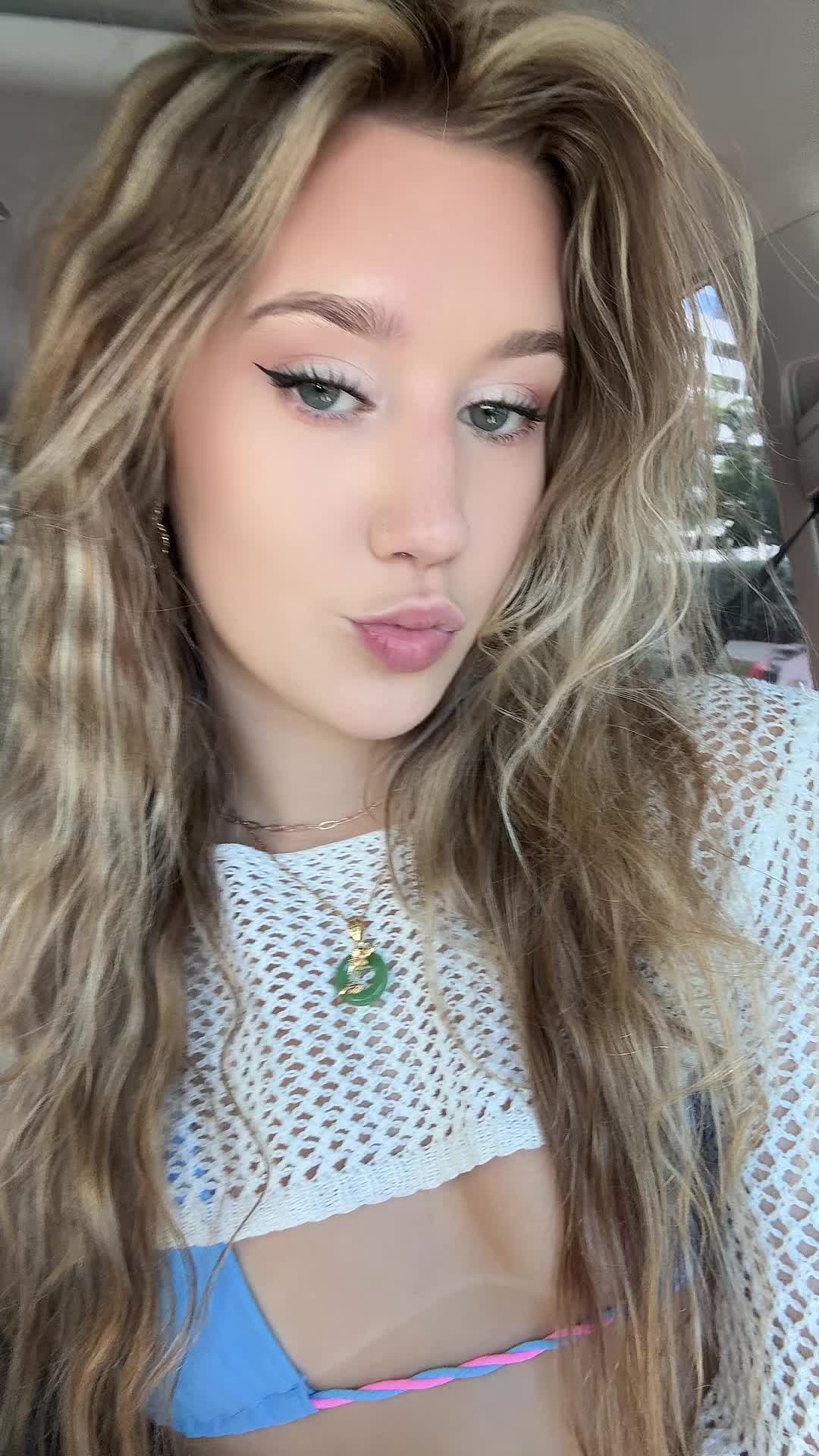 @christina