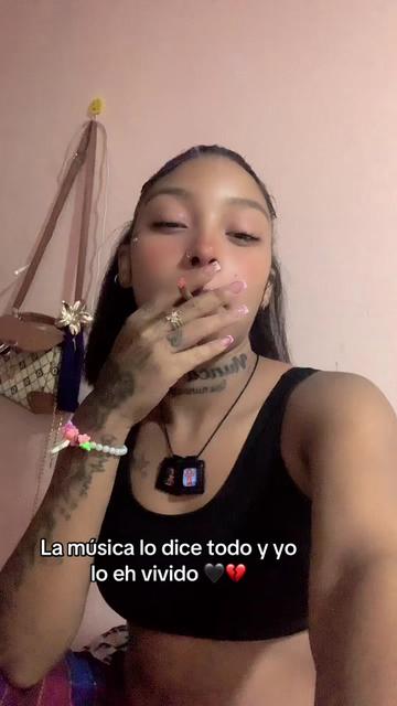 @Una sufrida🥺🩸💔