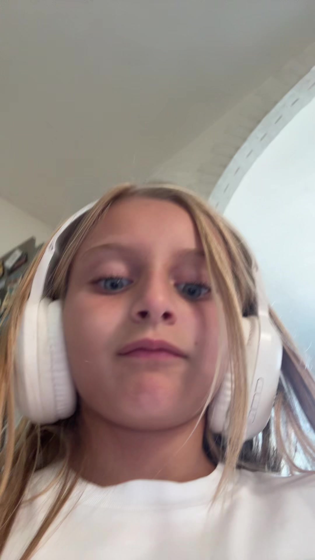 @G S