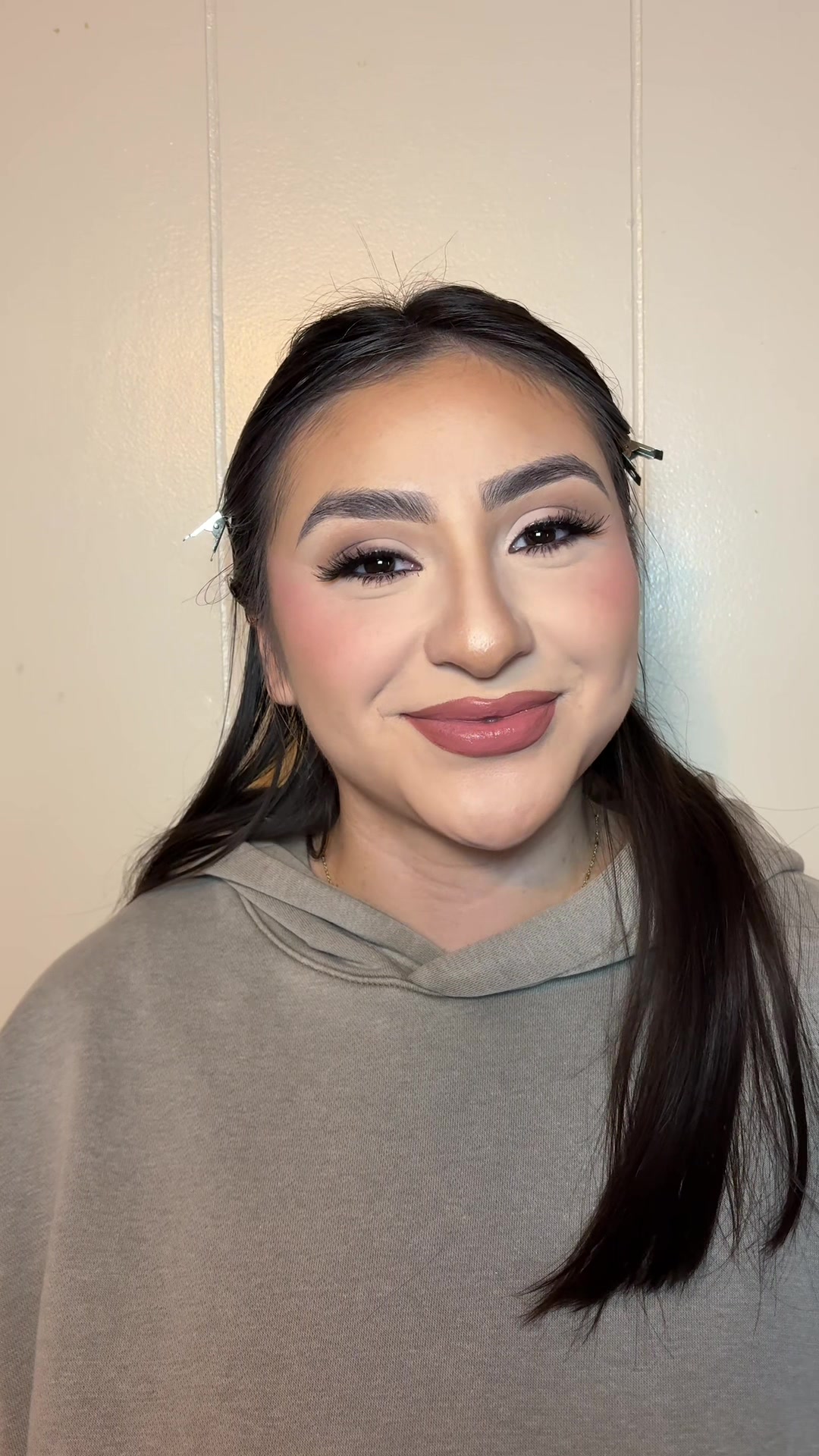 @leslie | beginner MUA