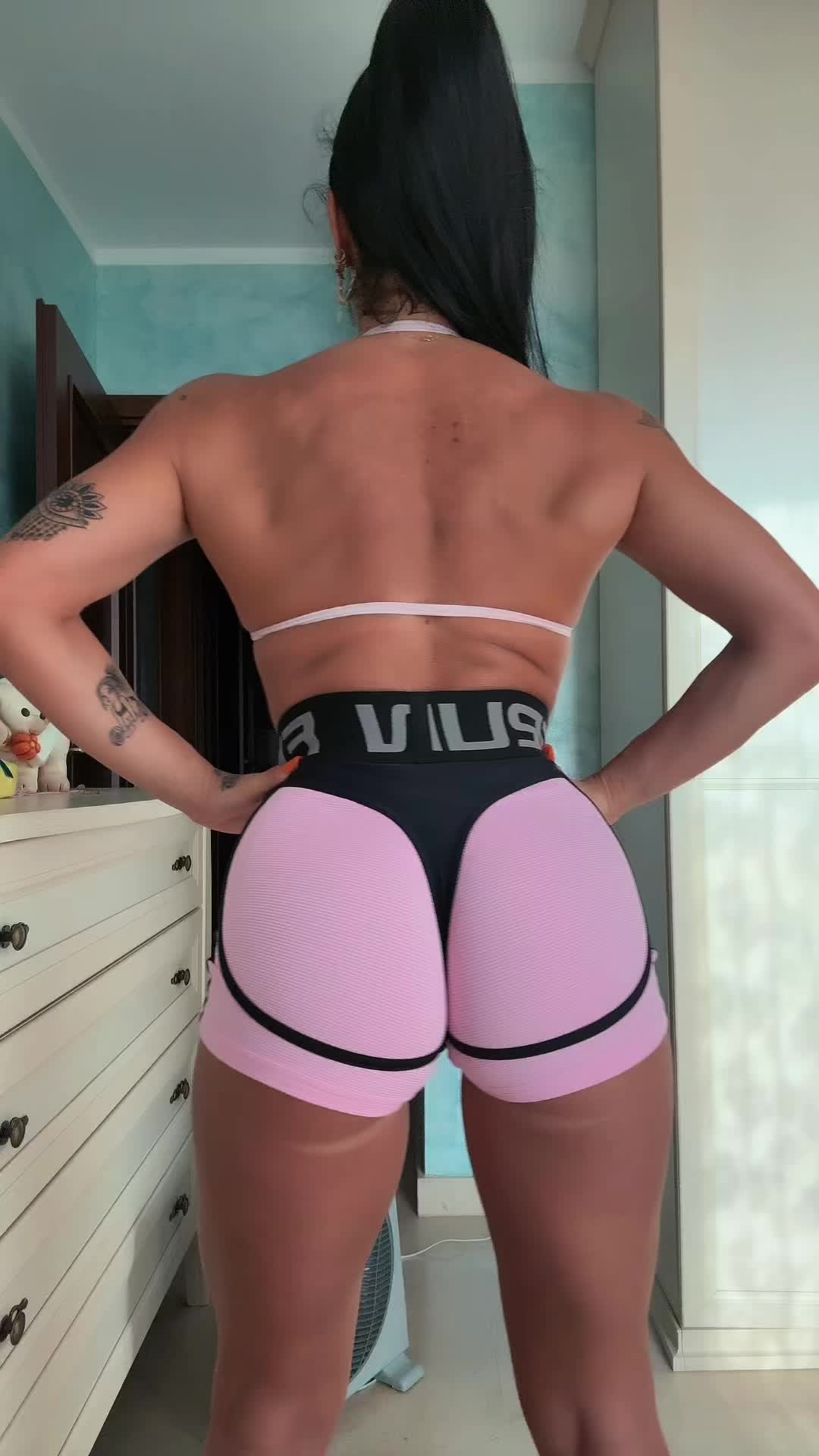 @Bellamora89 💄🫦👠🍒