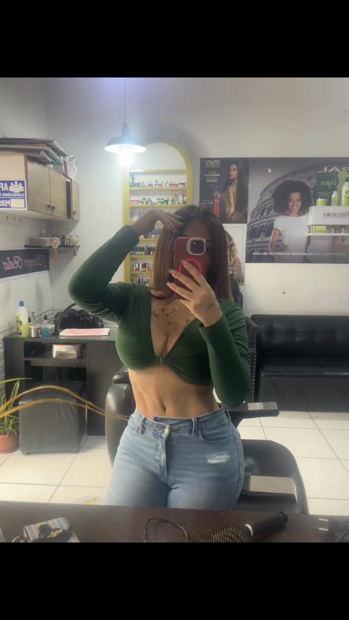 @valeria reyes