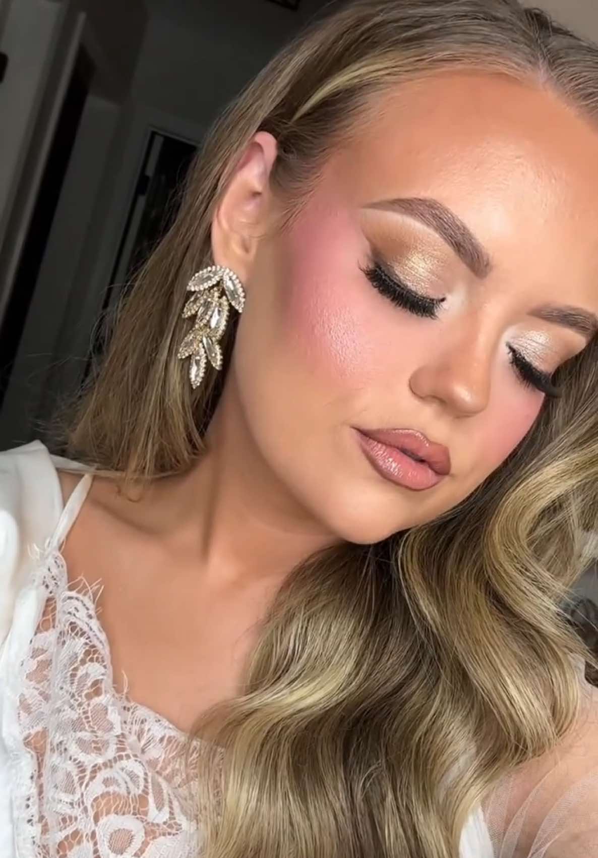 @Makeup by Abbey Elizabeth