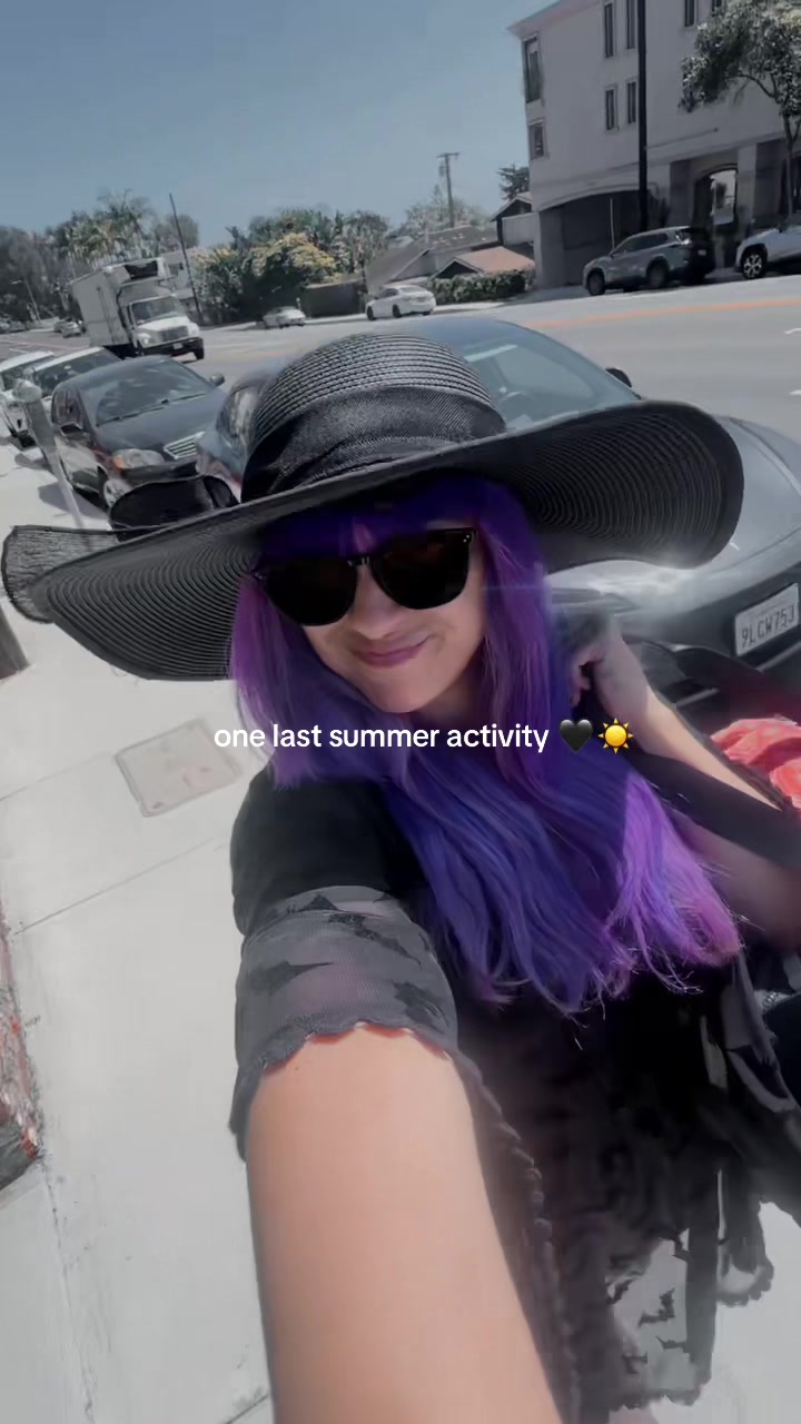 @creepyplum