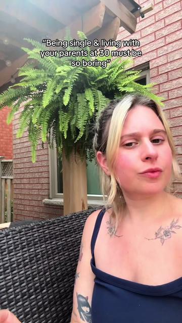 @Becka &bull;toronto life + travel