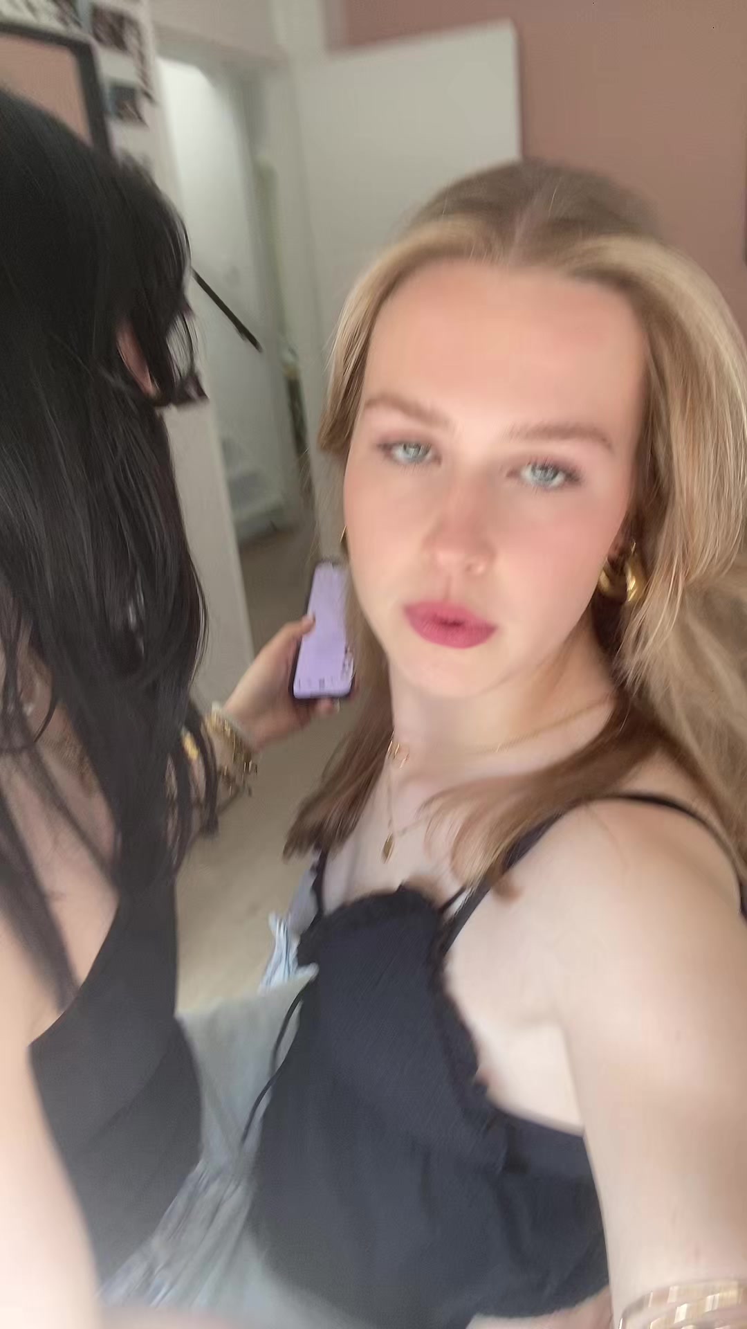 @Aimée <33