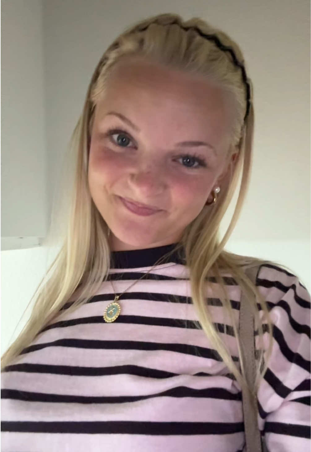 @👸🏼