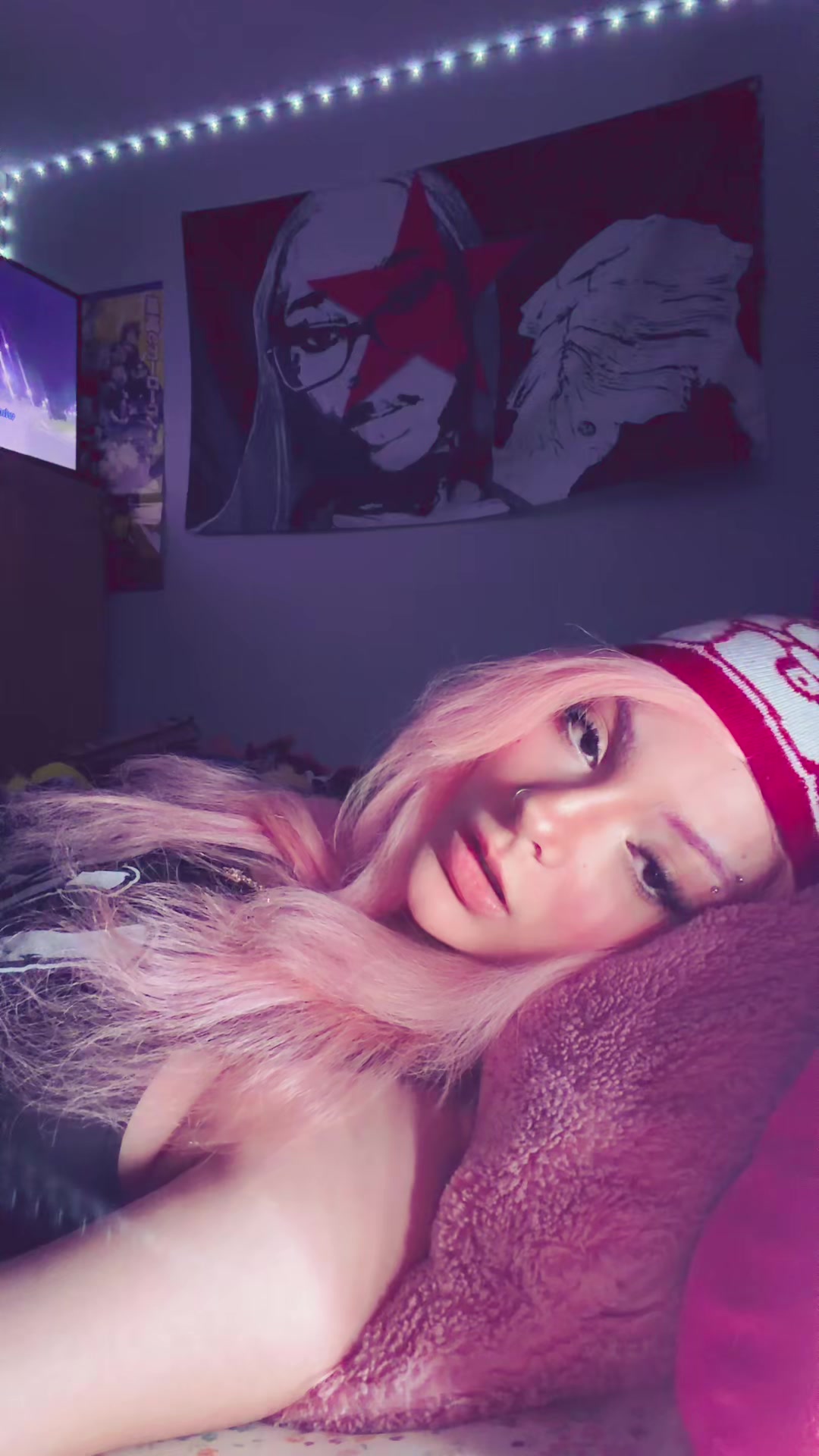 @🥳
