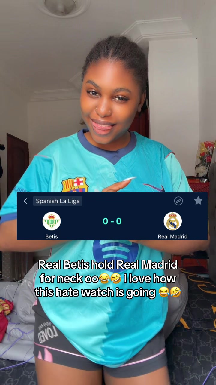 @Rosita🇨🇲