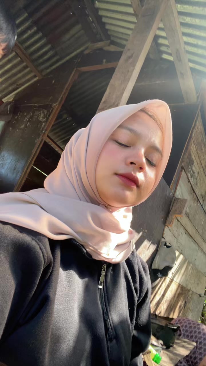 @Cutbarensiara